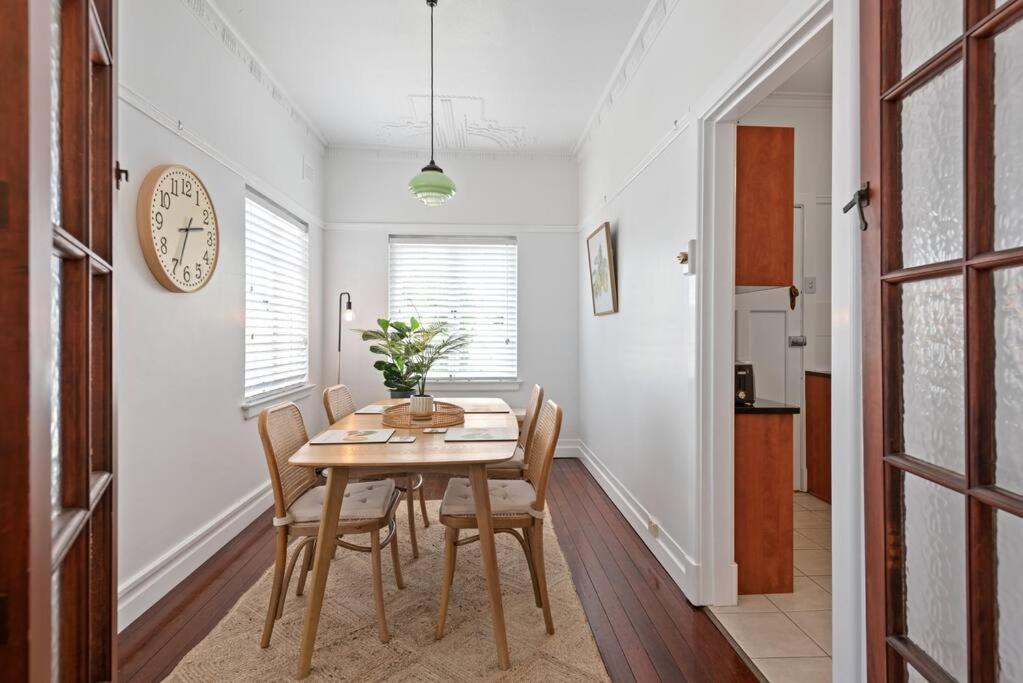 Apartamento Art Deco In Ascot! ~ 2 Bed / 1 Bath / 1 Car Brisbane Exterior foto